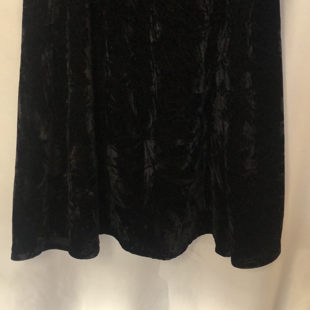 FRENCH CONNECTION spaghetti strap black velvet and lace dress. Size 2. - Picture 7 of 11
